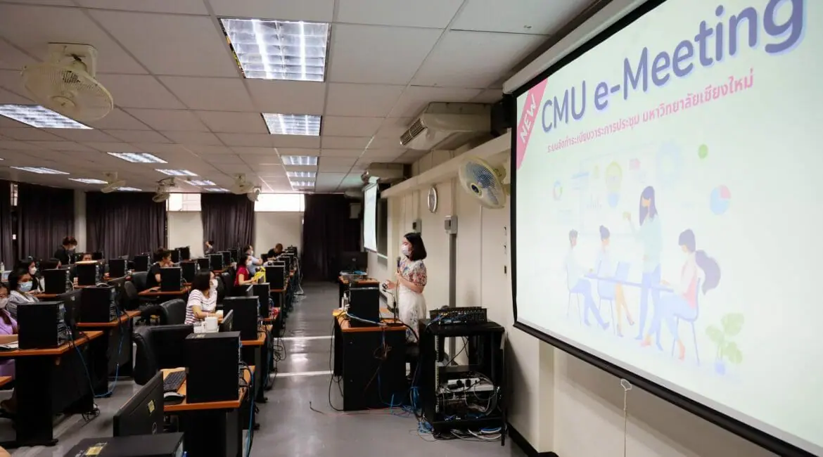 บุคลากรคณะ Up Skills ด้านการผลิตสื่อและบริหารจัดการงานประชุมด้วย CMU e-Meeting