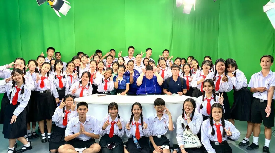 <strong>สื่อสารฯ ต้อนรับคณะศึกษาดูงานจากโรงเรียนมัธยมวิทยา จังหวัดลำปาง</strong>