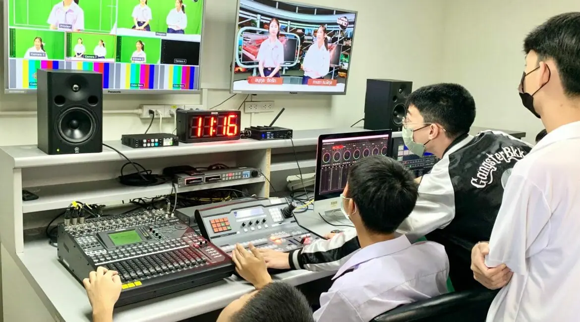 <strong>สื่อสารฯ ต้อนรับคณะศึกษาดูงานจากโรงเรียนมงฟอร์ตวิทยาลัย จ.เชียงใหม่</strong>