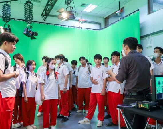 สื่อสารฯ ต้อนรับนักเรียน รร.เชียงรายวิทยาคม เข้ารับฟังการแนะนำหลักสูตรและการรับเข้าศึกษาต่อคณะฯ (TCAS’67)