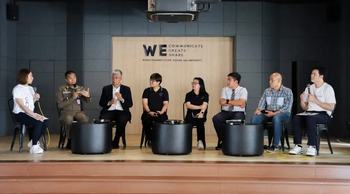 FM100 จัดเวทีสาธารณะเพื่อเมืองเชียงใหม่ “รวมพลังคิดหาทางแก้รถติดรอบโรงเรียน” เน้นแก้ปัญหาเชิงรุกร่วมกัน ระหว่างโรงเรียน จราจรและผู้ปกครอง