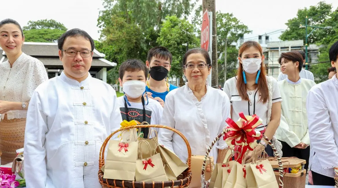 คณบดีการสื่อสารฯ มช. ร่วมพิธีทำบุญตักบาตรเนื่องในวันอาสาฬหบูชา ประจำปี 2567 ณ ข่วงวัฒนธรรม มช.