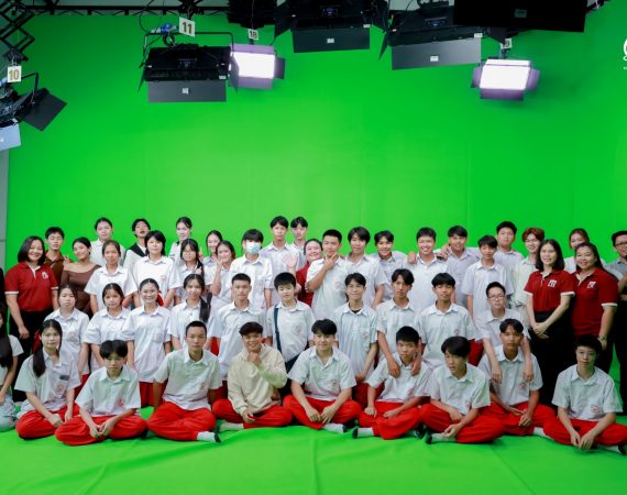 การสื่อสารฯ มช. เปิดประตูสู่โลกการสื่อสาร ต้อนรับนักเรียน รร.เชียงรายวิทยาคม จุดประกายฝันสายนิเทศฯ