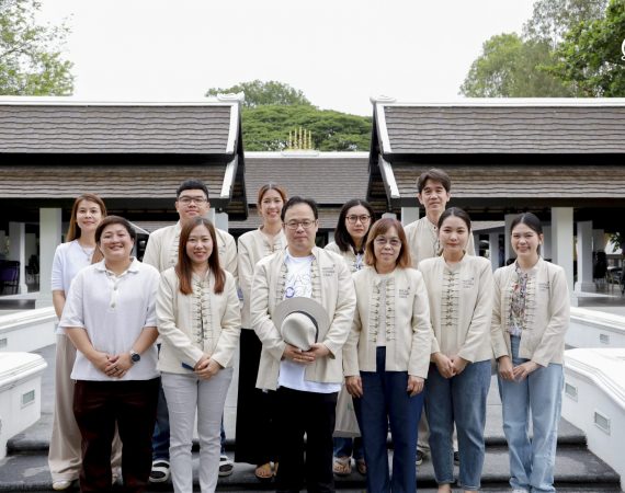 การสื่อสารฯ มช. ร่วมพิธีทำบุญตักบาตรเนื่องในวันอาสาฬหบูชา ประจำปี 2568 ส่งเสริมคุณธรรมในองค์กร
