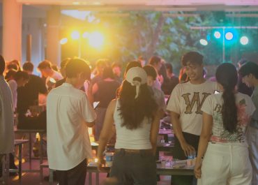 นศ.การสื่อสารฯ มช. จับมือ FOCUS ร่วมจัดกิจกรรม “Soft and Safe from Noon to Eve Party” จำลองพื้นที่สังสรรค์ปลอดภัยในสถานบันเทิง