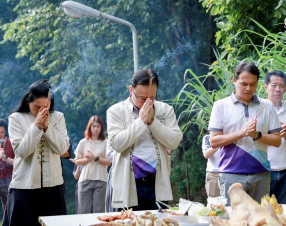 การสื่อสารฯ มช. ร่วมใจจัดพิธีไหว้ศาลอารักษ์ ประจำปี 2568 สืบสานความเชื่อและสร้างสิริมงคลแก่บุคลากรและนักศึกษา