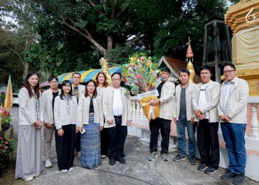 การสื่อสารมวลชน มช. ร่วมพิธีทอดกฐินมหาวิทยาลัยเชียงใหม่ ประจำปี 2568 สืบสานประเพณีแห่งศรัทธาและคุณค่าทางวัฒนธรรม