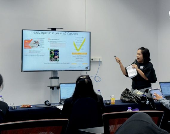 การสื่อสารฯ มช. ร่วมนำเสนอผลงานด้านการจัดการความรู้และนวัตกรรม ในงาน “CMU KM Day 2025”