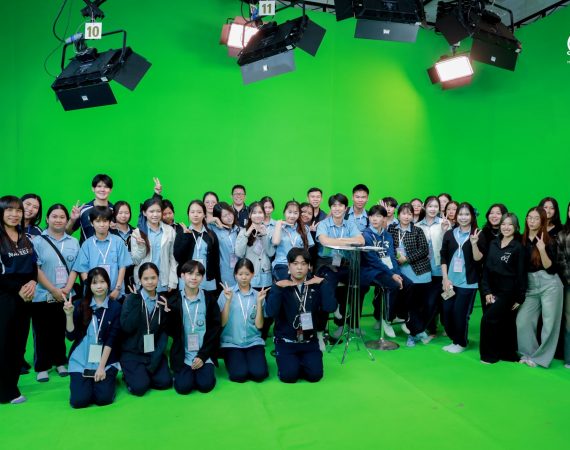 การสื่อสารฯ มช. เปิดบ้านต้อนรับ รร.นารีรัตน์ จ.แพร่ เสริมประสบการณ์และแรงบันดาลใจสู่เส้นทางสื่อสารมวลชน