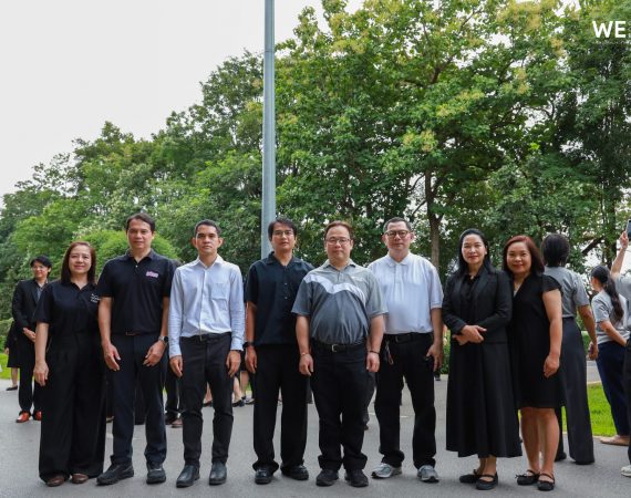 การสื่อสารฯ มช. ร่วมกิจกรรมเคารพธงชาติ เนื่องในวันพระราชทานธงชาติไทย ครบรอบ 109 ปี ธงไตรรงค์